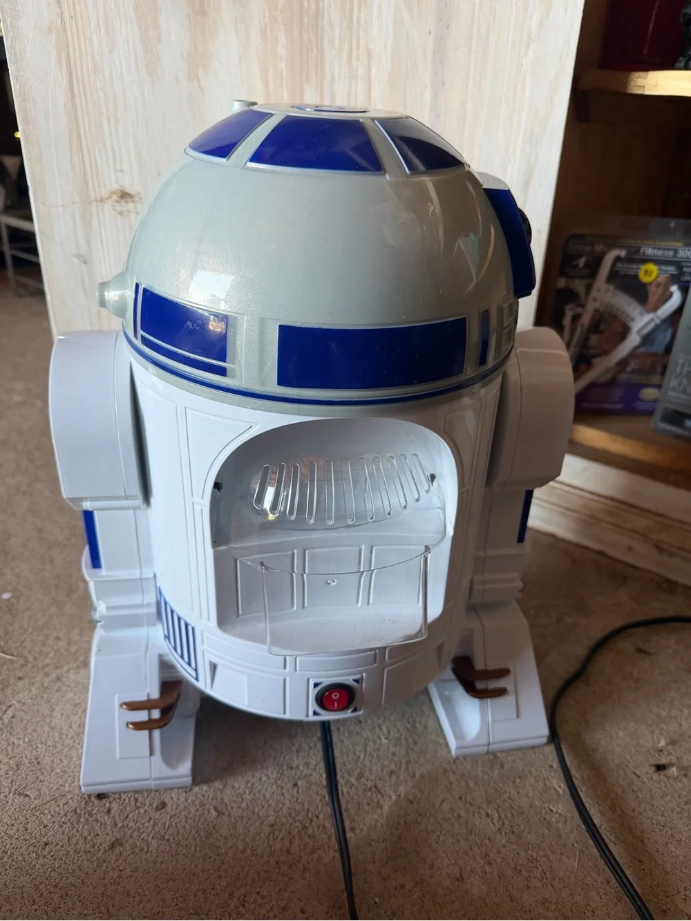 Williams Sonoma Star Wars R2-D2 Popcorn Maker - White & Blue